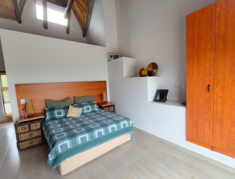 6 Bedroom Property for Sale in Boschenvaal River Front Lodges Free State